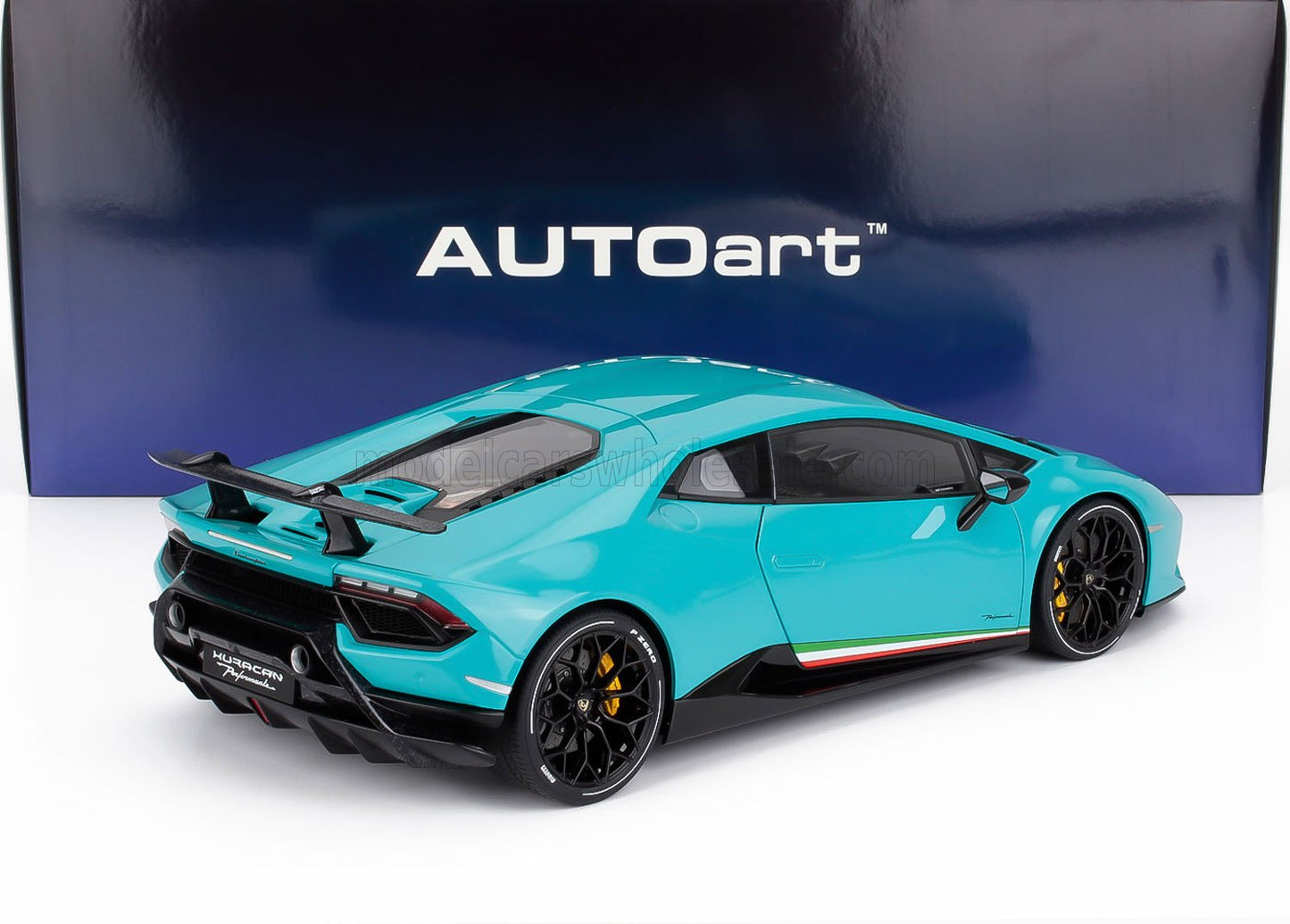 LAMBORGHINI - HURACAN LP640-4 PERFORMANTE 2017 - BLUE