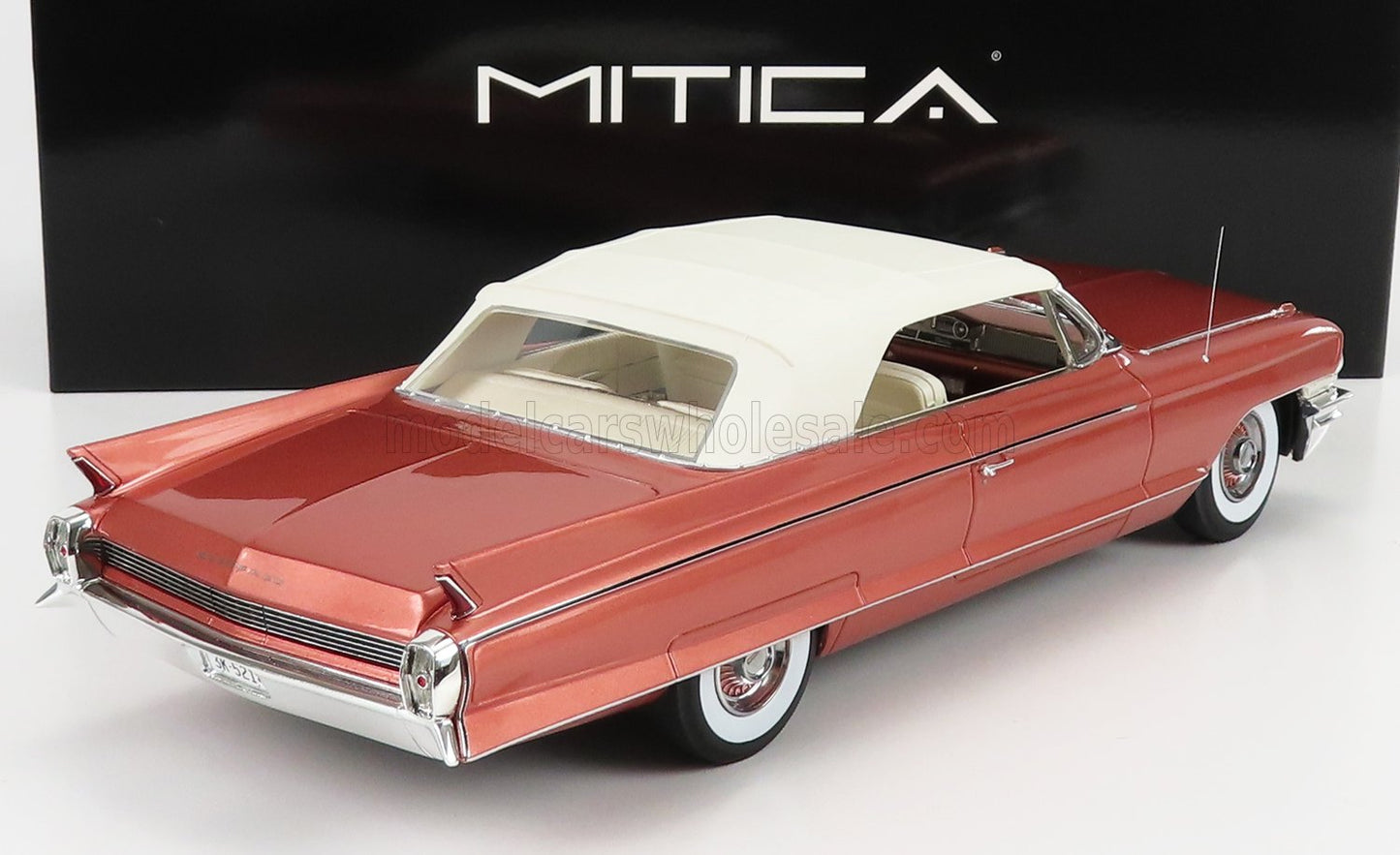 CADILLAC - ELDORADO BIARRITZ CONVERTIBLE CLOSED 1962 - PINK MET