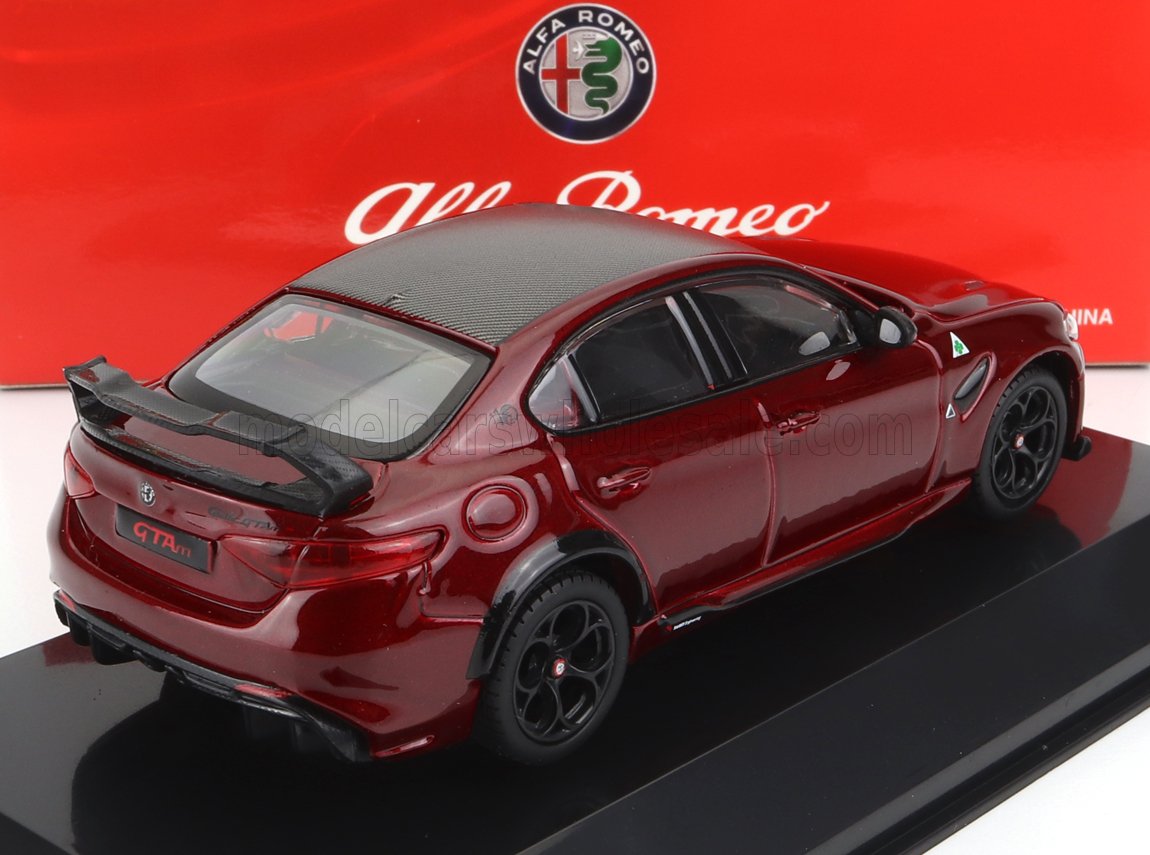 ALFA ROMEO | GIULIA GTAm 2020 - WITH HARD SHOWCASE - EXCLUSIVE CARMODEL | ROSSO GTA - MET