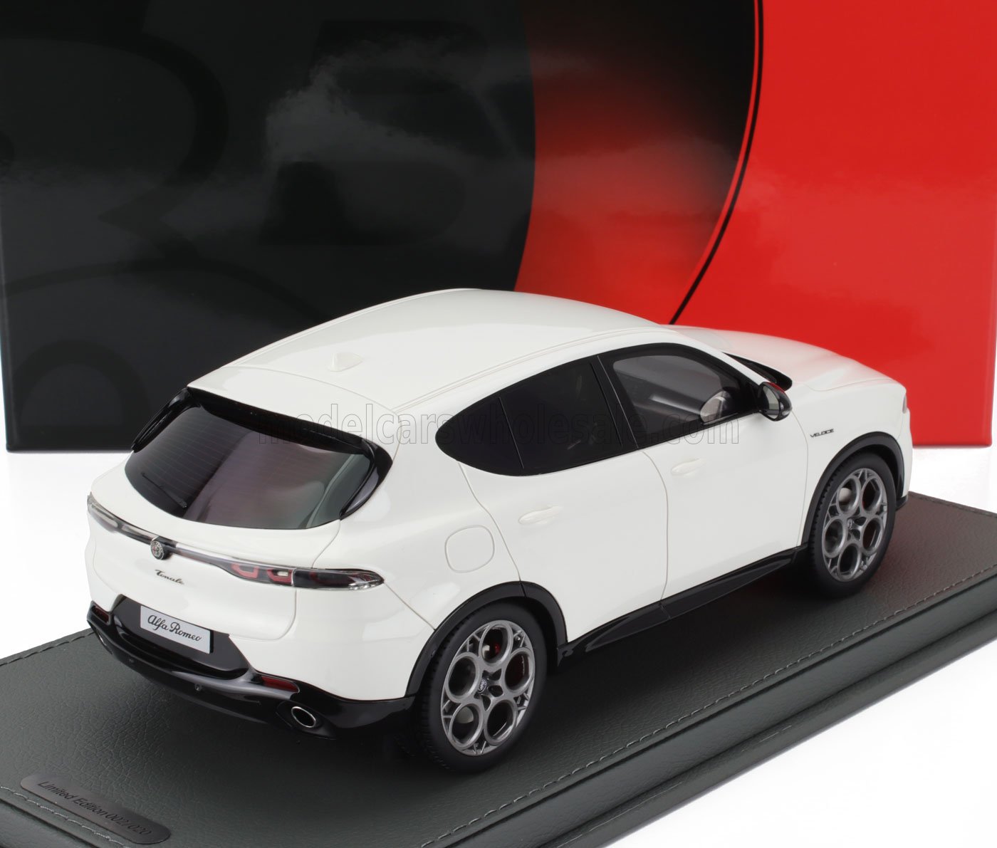 ALFA ROMEO | TONALE VELOCE PLUG-IN HYBRID 2023 - CON VETRINA - WITH SHOWCASE