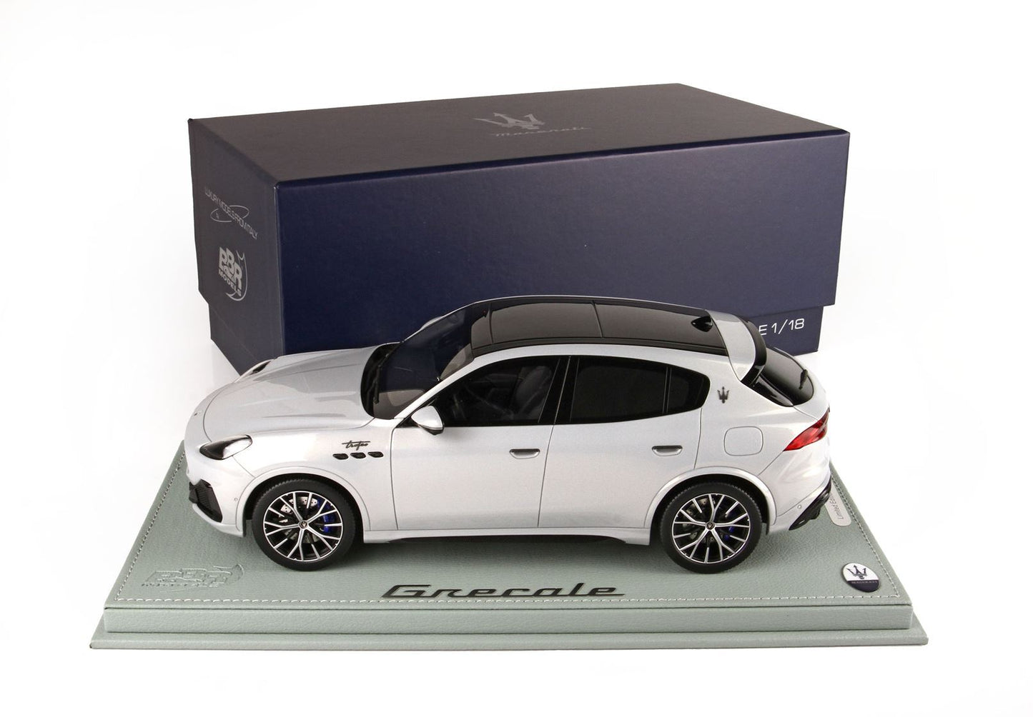 MASERATI GRECALE TROFEO 2022 GREYISH BLUE - Vroomi