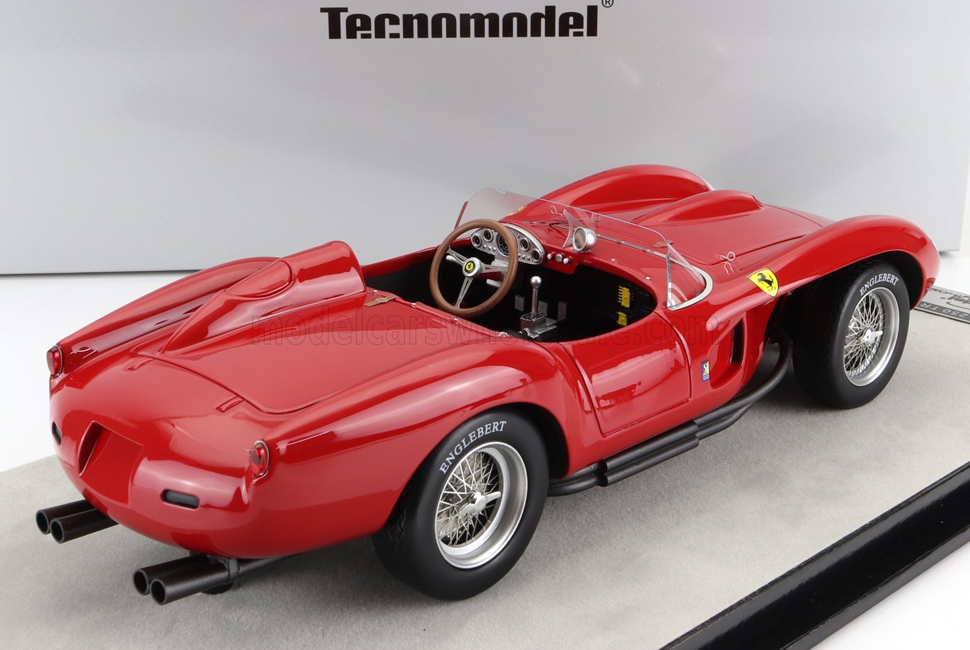 FERRARI | 250TR 3.1L V12 TESTAROSSA PONTOON FENDER SPIDER PRESS VERSION 1957