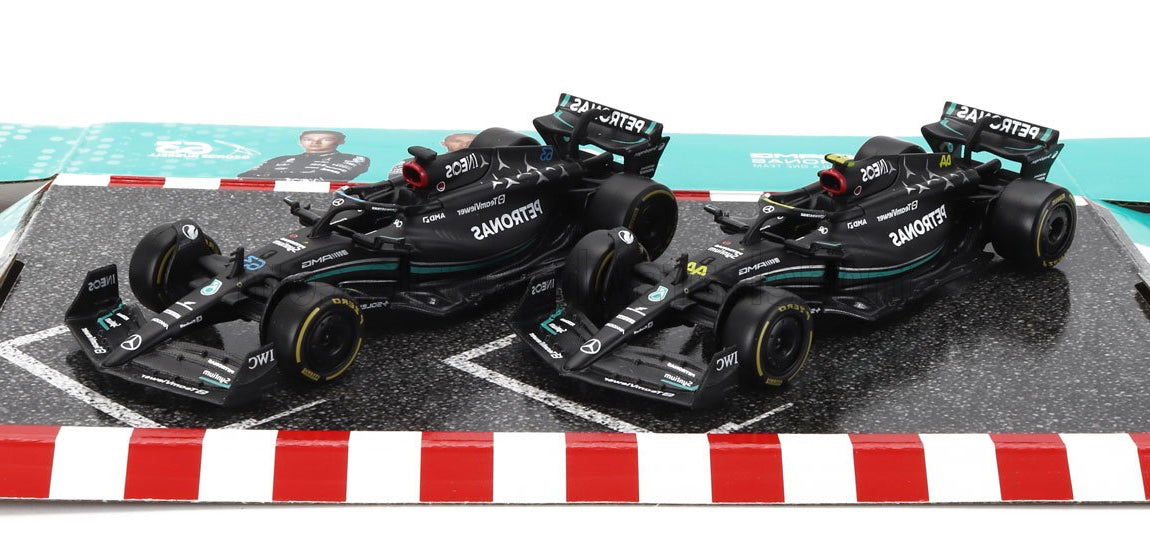 MERCEDES GP | SET F1 2X W14 EQUIPO MERCEDES-AMG PETRONAS FORMULA UNO N 44 TEMPORADA 2023 LEWIS HAMILTON + N 63 TEMPORADA 2023 GEORGE RUSSELL | NEGRO MATE