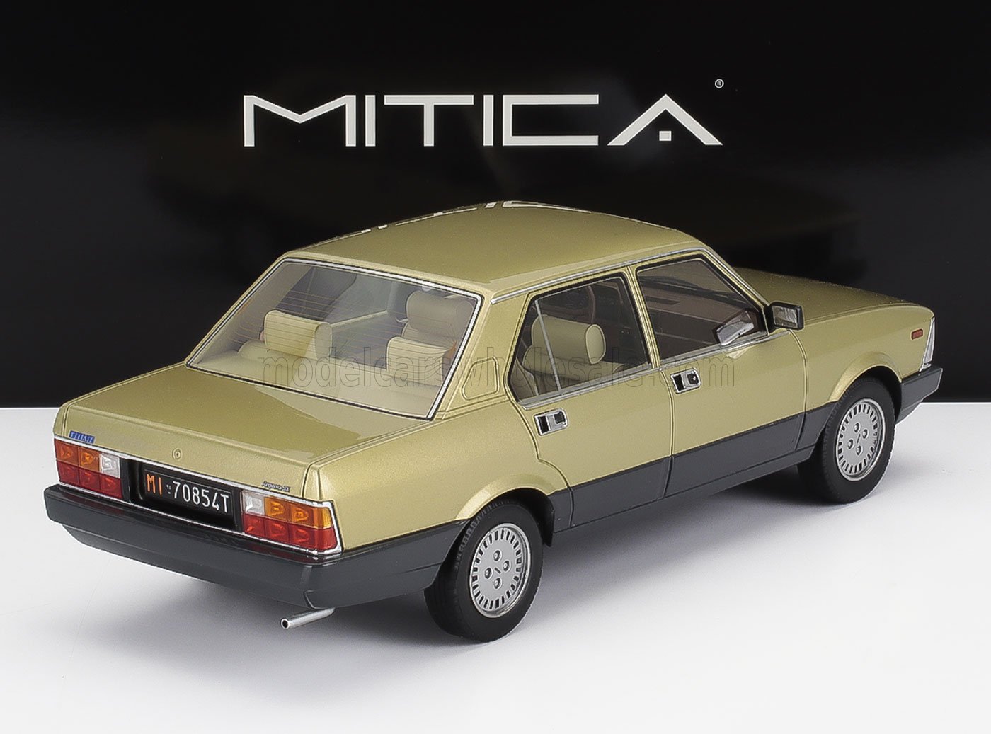 FIAT - ARGENTA 2-SERIE VX/SX 120CV 1984 - BEIGE MET