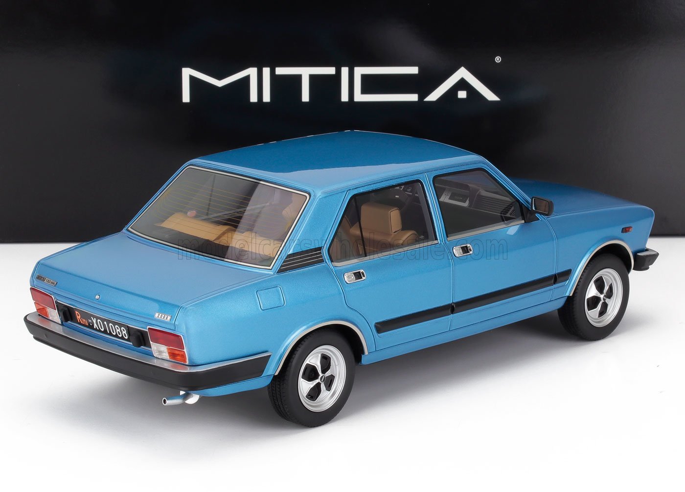 FIAT - FIAT 132 2000ie 1979 - AZUL CLARO MET