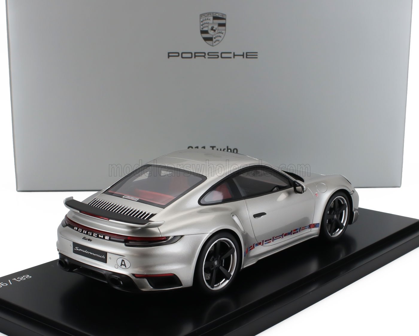 PORSCHE | 911 992 TURBO COUPE 2023 - PRIMER TURBO REMASTERED - CON VETRINA - CON SHOWCASE - Vroomi