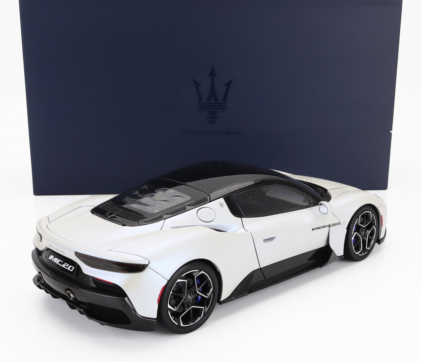 MASERATI | MC20 GLOSS BLACK ROOF 2020 | BIANCO AUDACE