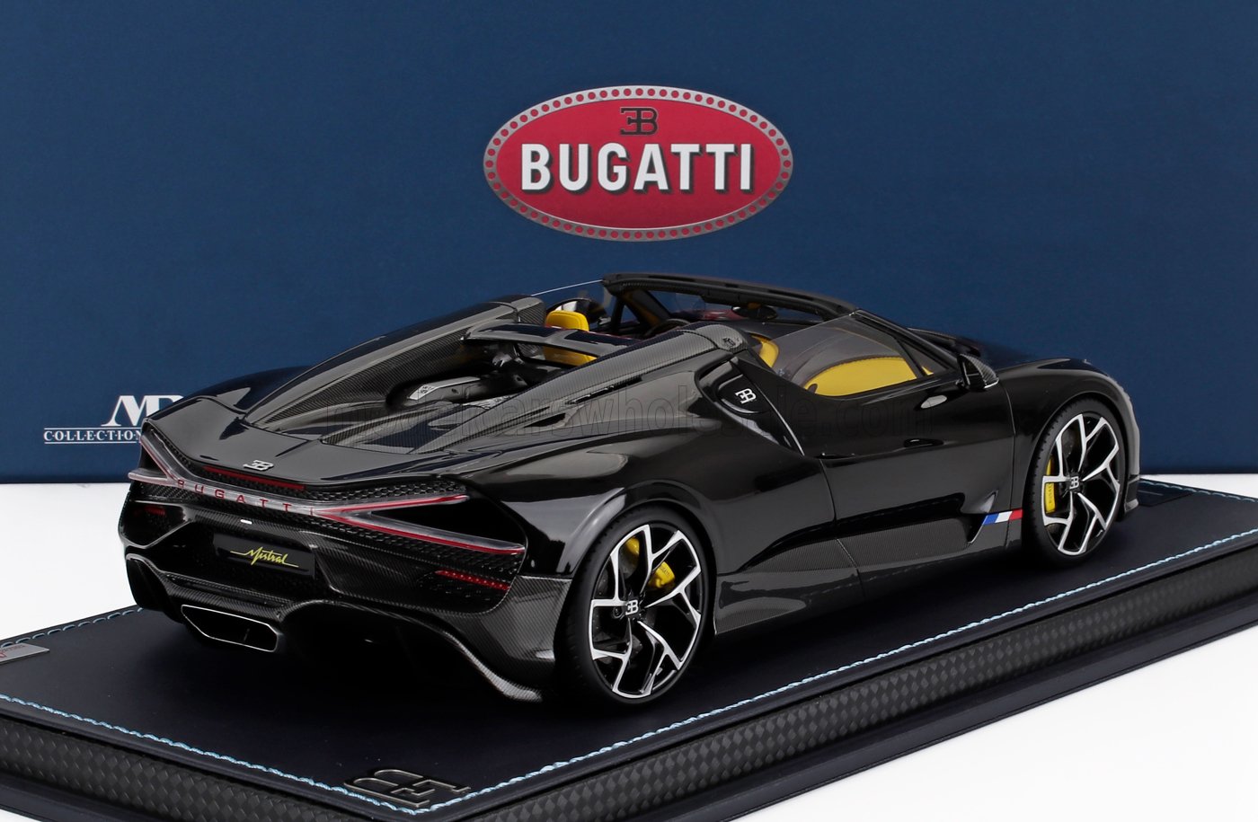 BUGATTI - MISTRAL W16 2023 - CON VETRINA - AVEC VITRINE - NOIR