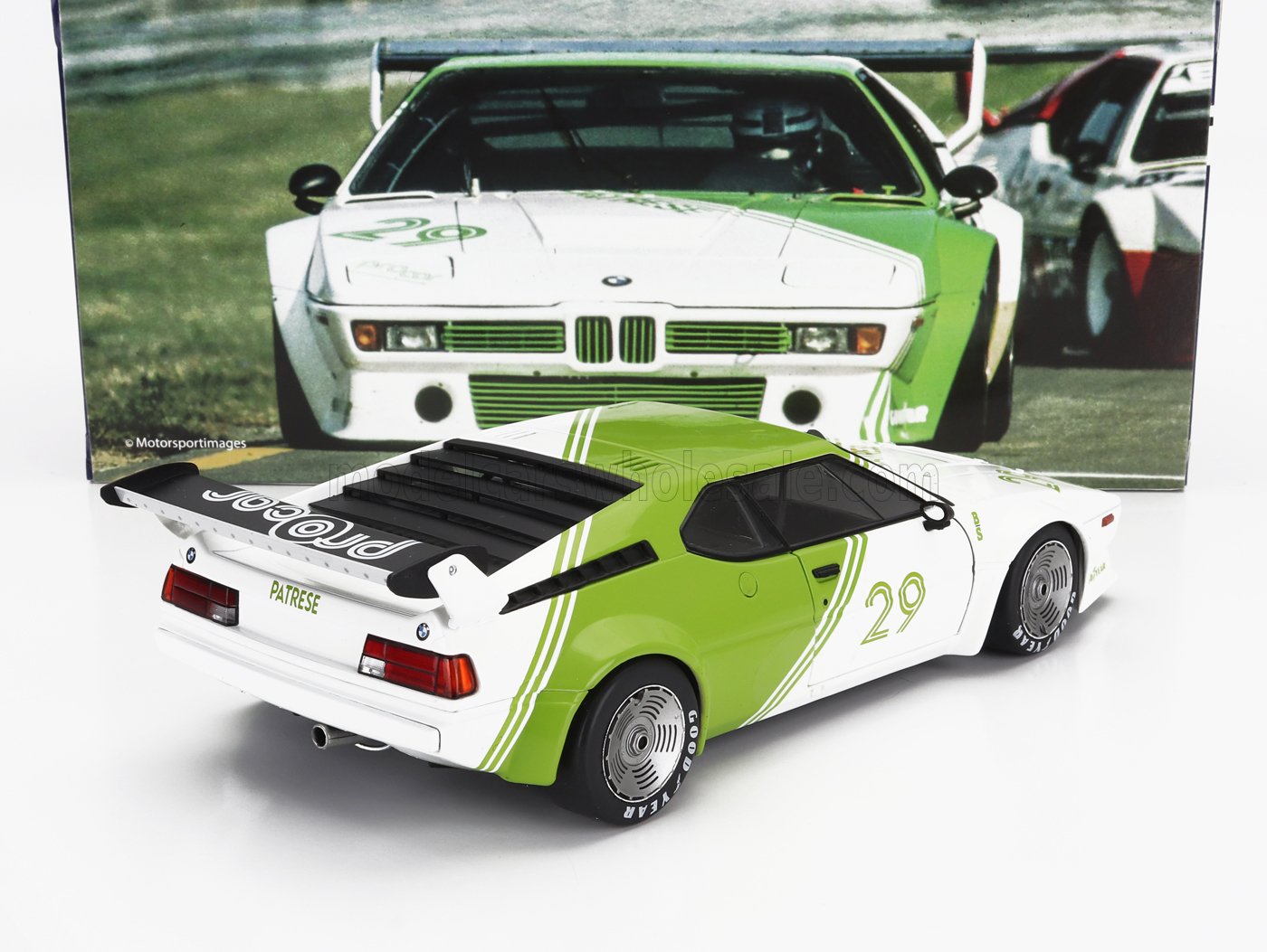 BMW - M1 M88 3.5L TEAM BMW MOTORSPORT N 29 PROCAR SERIES IMOLA ITALY 1980 RICCARDO PATRESE - BIANCO VERDE