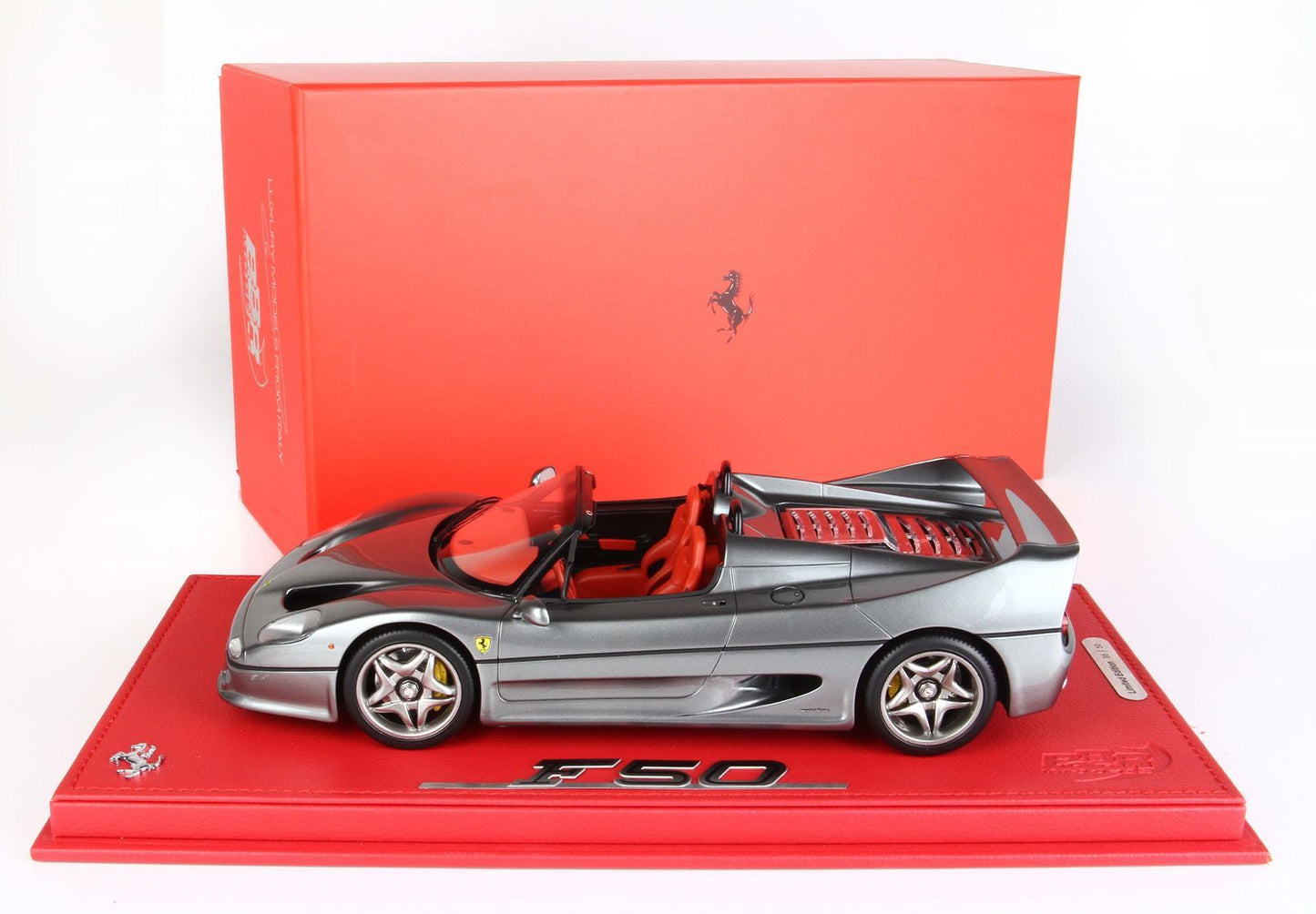 FERRARI F50 COUPE 1995 VERSIONE SPIDER GRIGIO FERRO METALLIZZATO - Vroomi