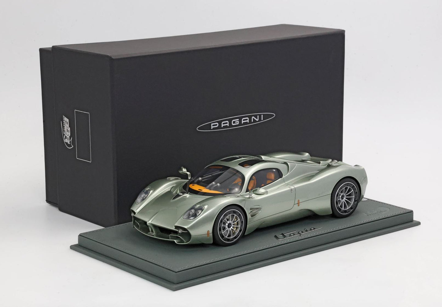 PAGANI UTOPIA VERDE PAMPA - Vroomi