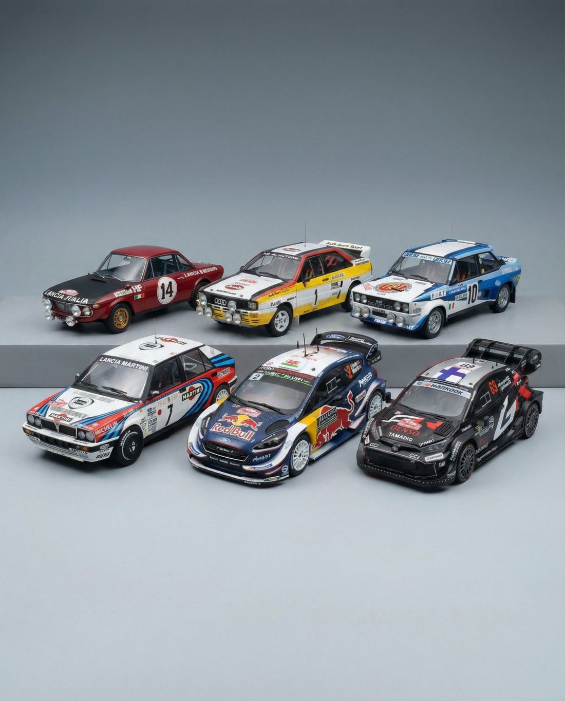 In diesem Geschäft ist eine Sammlung von Modellautos klassischer Rallye-Legenden für Sammler erhältlich