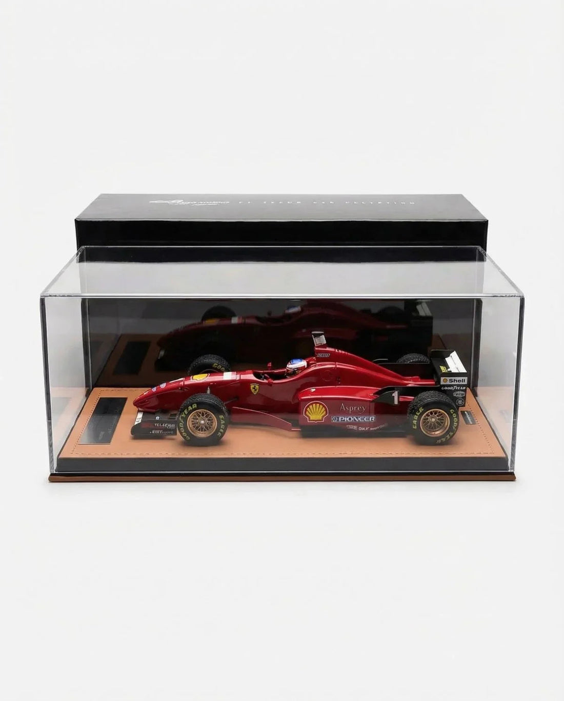Ferrari-F1-Modellauto in Vitrine, Sammlerstück erhältlich im Online-Shop für Motorsportmodelle
