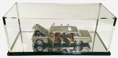 VETRINA DA ESPOSIZIONE - PER AUTO IN SCALA 1/18 - 1/12 - BASE A SPECCHIO Lunghezza 50,0 cm x Larghezza 23,0 cm x Altezza 20,5 cm (altezza interna 18,5 cm) - AUTO NON INCLUSA - ESPOSITORE IN PLASTICA