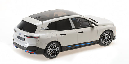 BMW iX WHITE METALLIC 2022