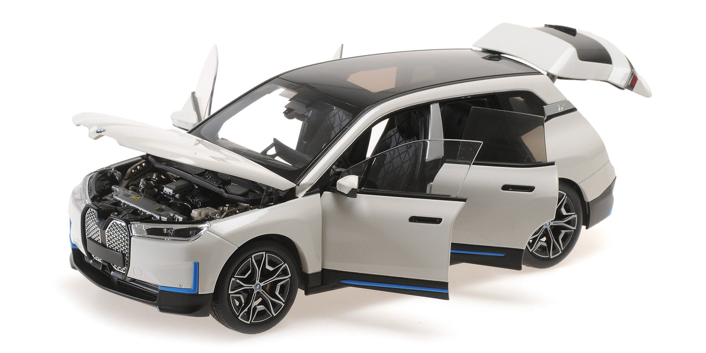 BMW iX WHITE METALLIC 2022