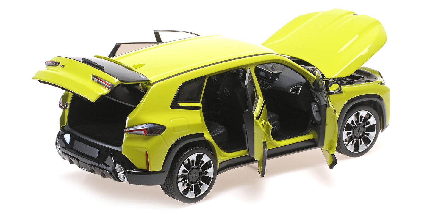 BMW XM YELLOW 2023