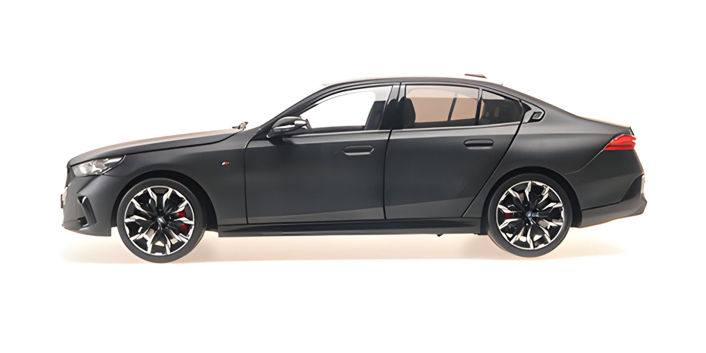BMW i5 MATT GREY 2023