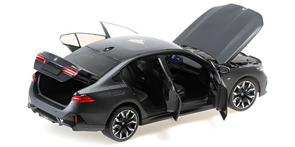 BMW i5 MATT GREY 2023