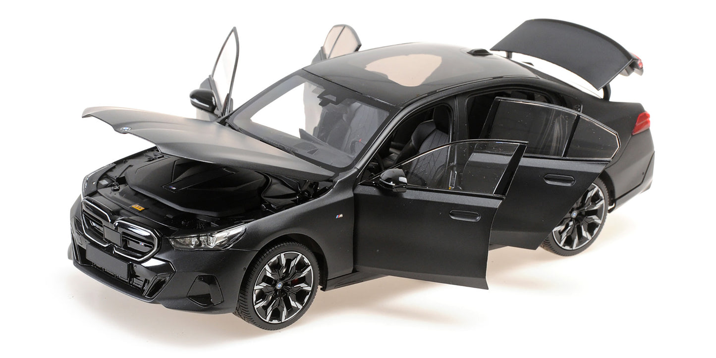 BMW i5 MATT GREY 2023
