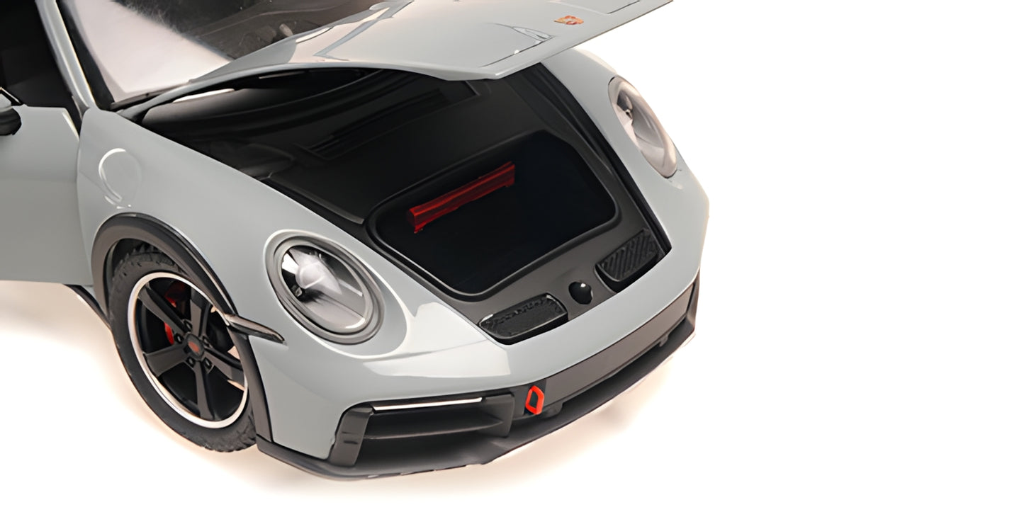 PORSCHE 911 DAKAR GREEN METALLIC 2022