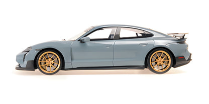 PORSCHE TAYCAN TURBO GT GREEN 2024