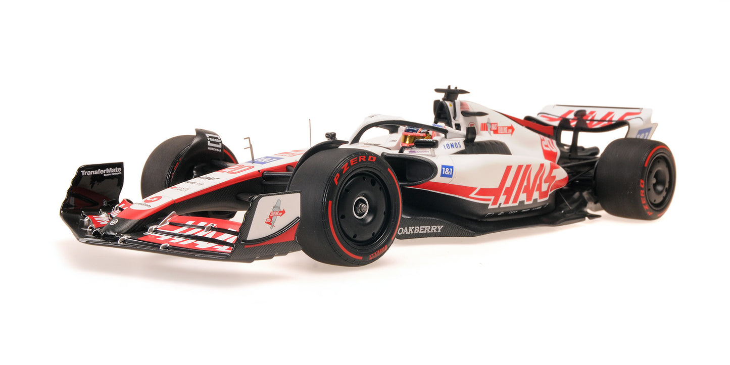 HAAS F1 TEAM VF-22 KEVIN MAGNUSSEN POLE POSITION BRAZILIAN GP 2022