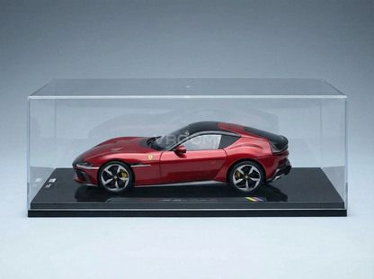12CILINDRI 2024 - COM VITRINA - NUMERADOS UM A UM - ROSSO IMOLA - VERMELHO Modelo de carro em escala MET na Vroomi
