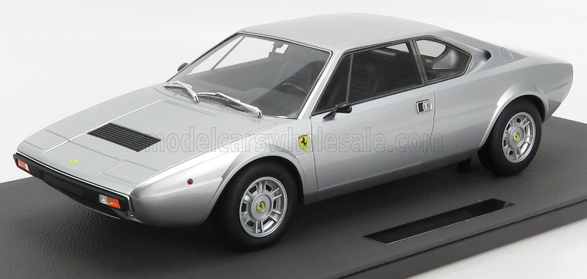 Ferrari Dino 308 GT4 Coupé 1973 Topmarques 1:12 scale model