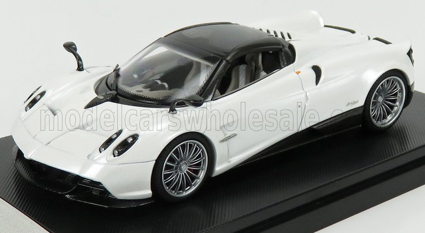 PAGANI | HUAYRA ROADSTER 2018