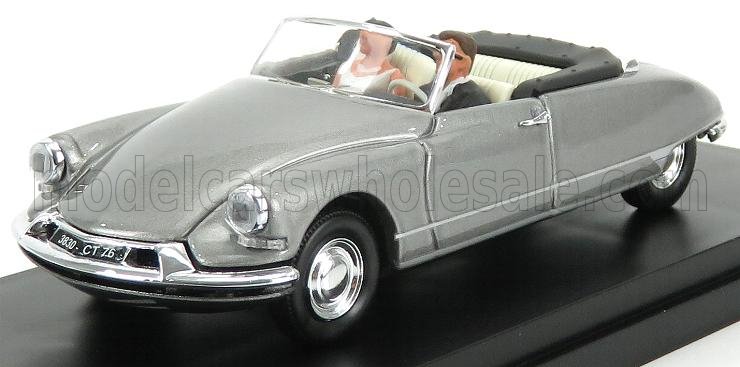 Citroën DS 19 Cabriolet Just Married 1961 Grey with Figures Rio Models 1:43 scale model
