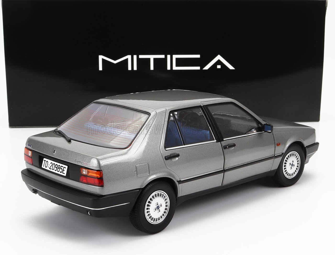 FIAT - CROMA 2.0 TURBO IE 1985 - POLAR GREY MET 683