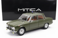 Modellino in scala Alfa Romeo Giulia Carabinieri verde oliva con lampeggiante blu, esposto da Vroomi