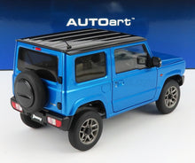 Blaues Suzuki Jimny-Modellauto von AUTOart, präsentiert für Vroomi-Sammler