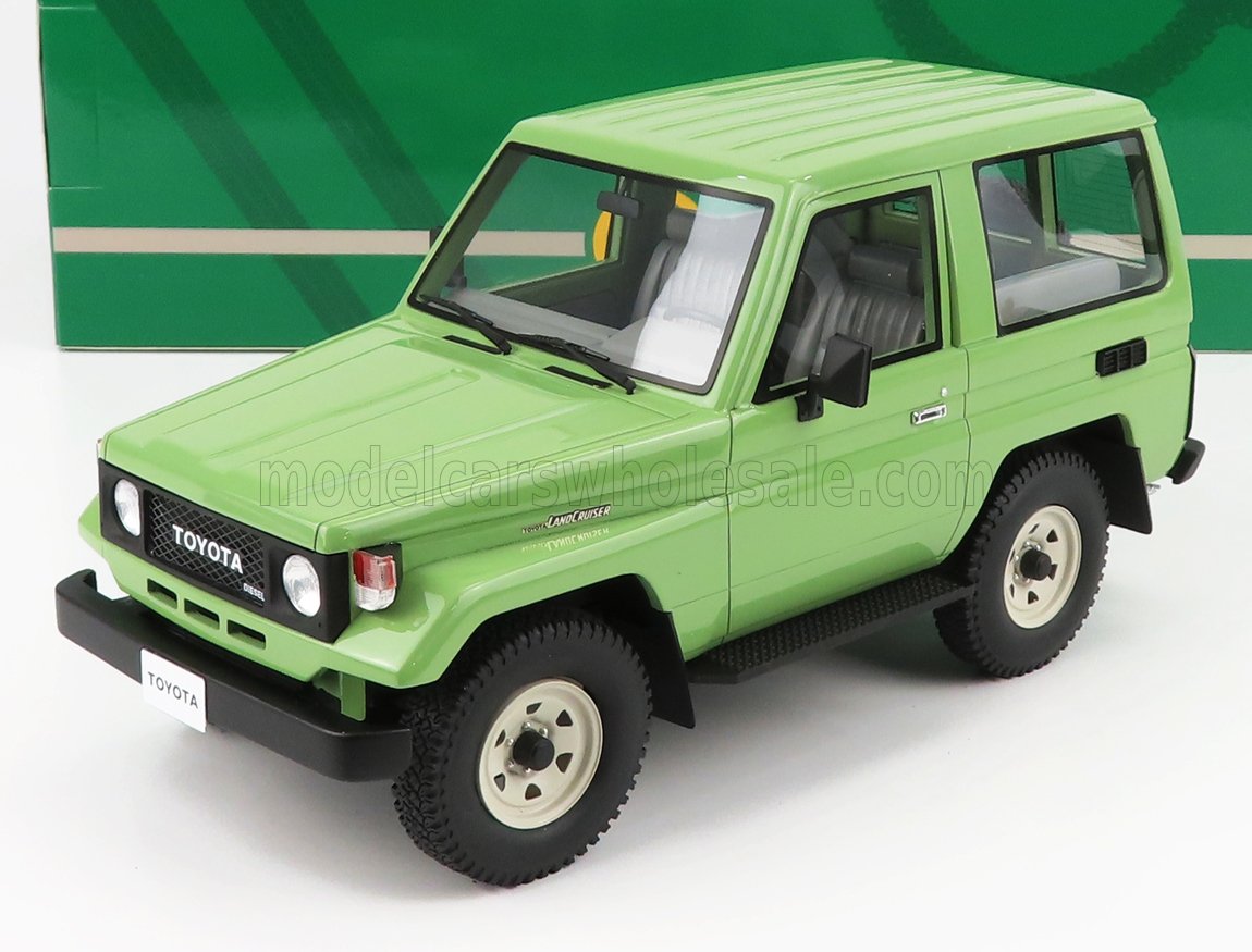TOYOTA - LAND CRUISER BJ70 1984 - VERDE modellino in scala modellino Vroomi