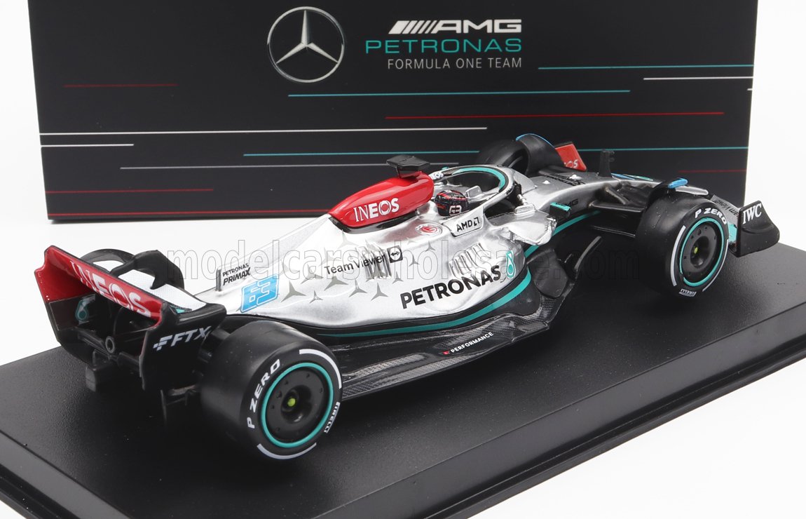 MERCEDES GP | F1 W13E TEAM MERCEDES-AMG PETRONAS F1 N 63 SEASON 2022 GEORGE RUSSELL - WITH HELMET AND PLASTIC SHOWCASE