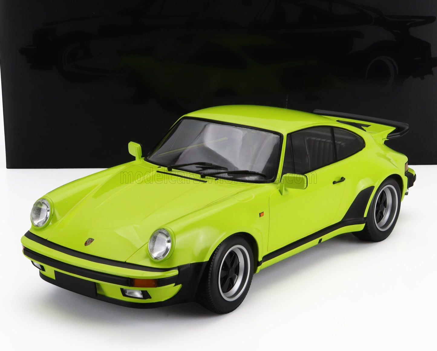 PORSCHE - 911 930 3.0L TURBO COUPE 1977 - ACID GREEN