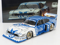Modellino in scala D&W Zakspeed blu e bianco con decalcomanie Pentosin, Shell e Goodyear, esposto da Vroomi.