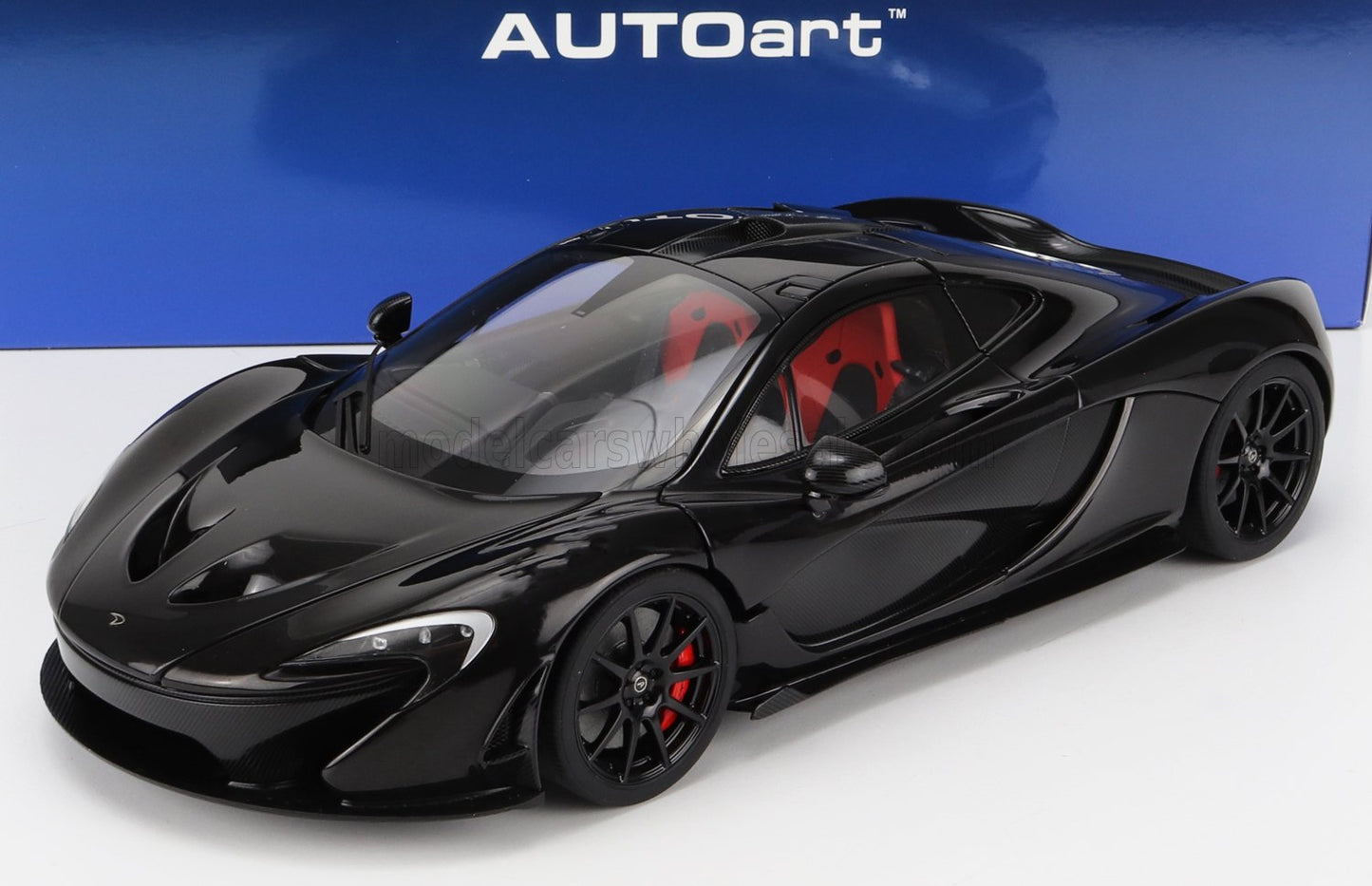 McLAREN - P1 2013 - FIRE BLACK