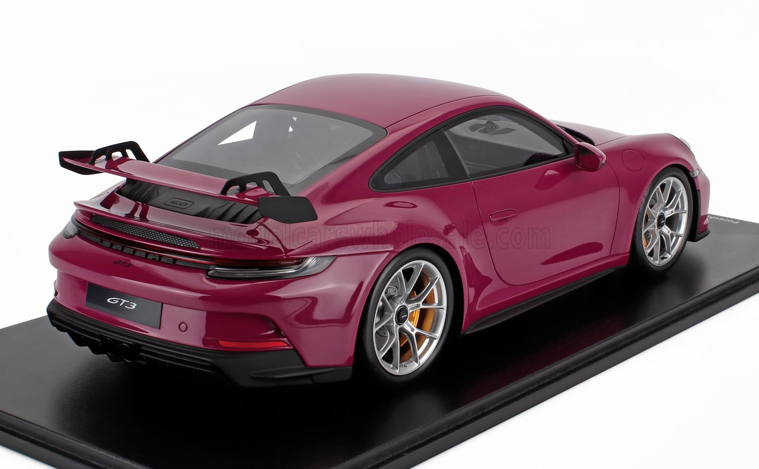 PORSCHE - 911 992 GT3 COUPE 2021 - STERN RUBIN RED - Vroomi