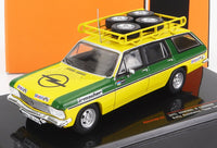 Modellino in scala Opel Admiral B Caravan gialla e verde con portapacchi, esposta da Vroomi