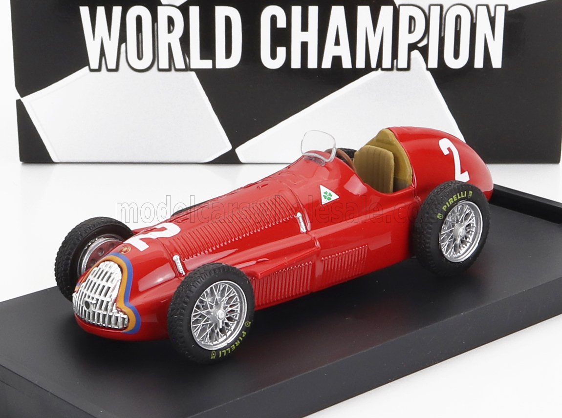 Voiture miniature Alfa Romeo rouge avec le numéro 2 et pneus Pirelli, présentée chez Vroomi pour les collectionneurs