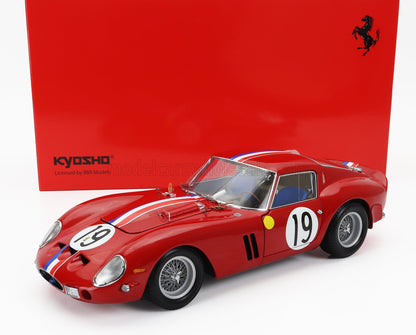 modellino Ferrari Kyosho rosso modellino il numero 19 e le strisce da gara, in vendita su Vroomi