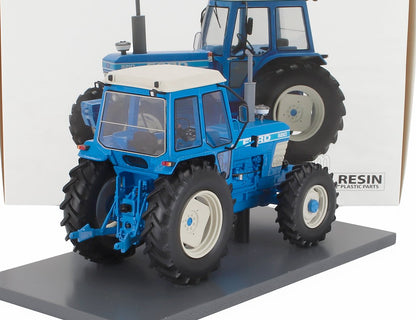 FORD USA - 8210 TRACTOR 1981 - BLUE WHITE
