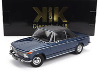 Modellino in scala 1:18 BMW 2002 blu MET., pressofuso di KK Scale, esposto con confezione Vroomi