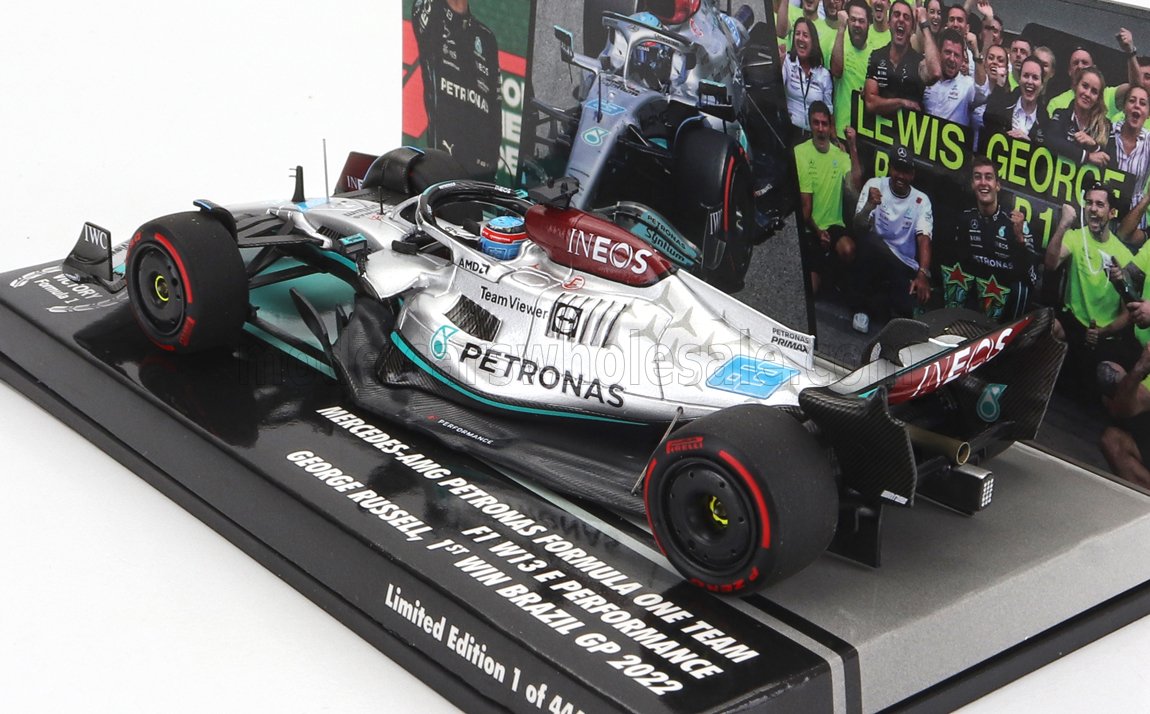 Mercedes F1 W13E Mercedes-AMG Petronas F1 No. 63 George Russell Winner Brazilian GP 2022 Minichamps 1:43 scale model - image 2