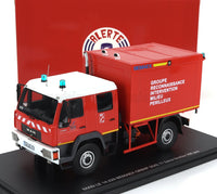 Modellino in scala camion dei pompieri MAN rosso di Vroomi, dettagliato con livrea BEMAEX e scritte di emergenza.