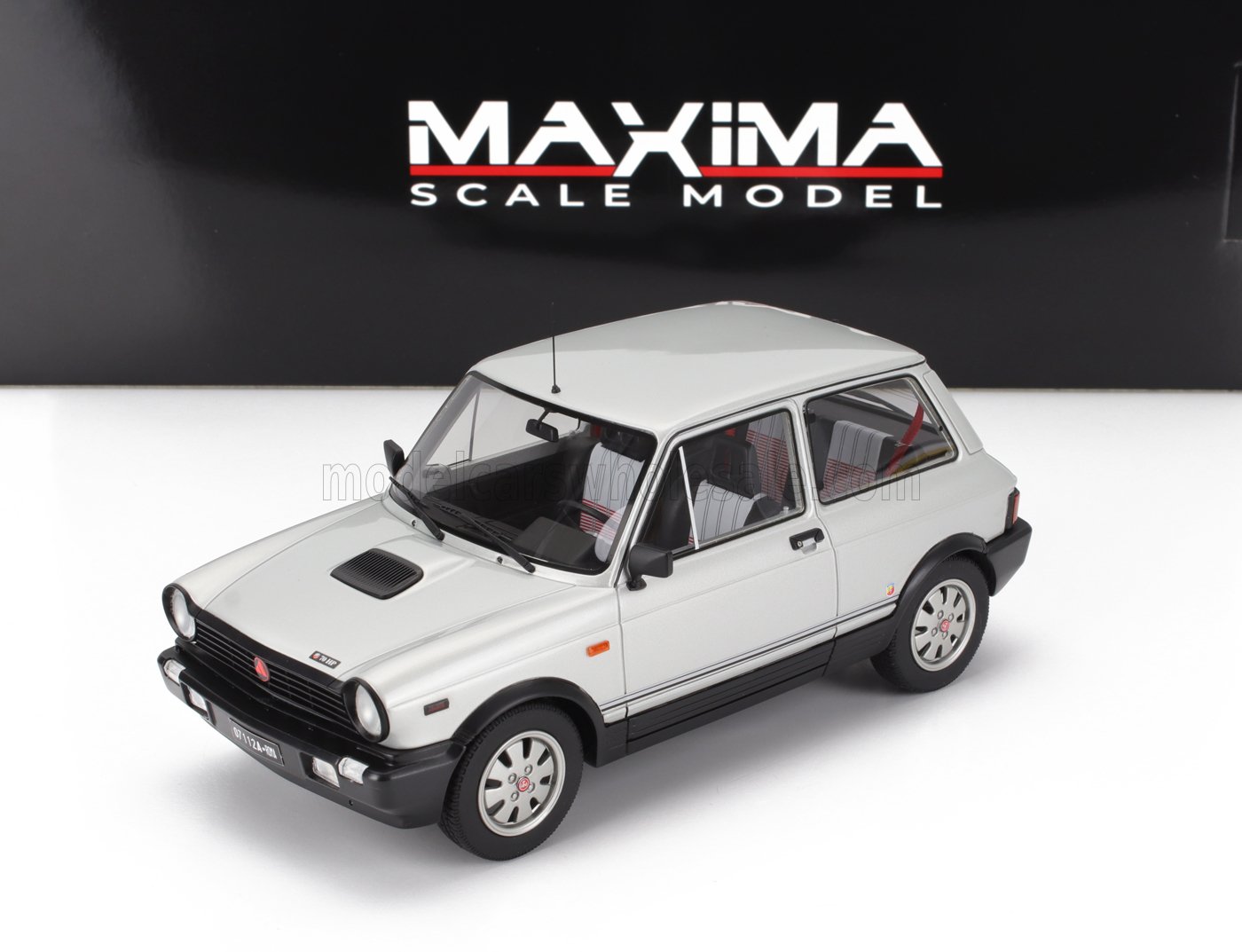 Autobianchi A112 Abarth VII Series 1984 Silver Maxima 1:18 | Vroomi