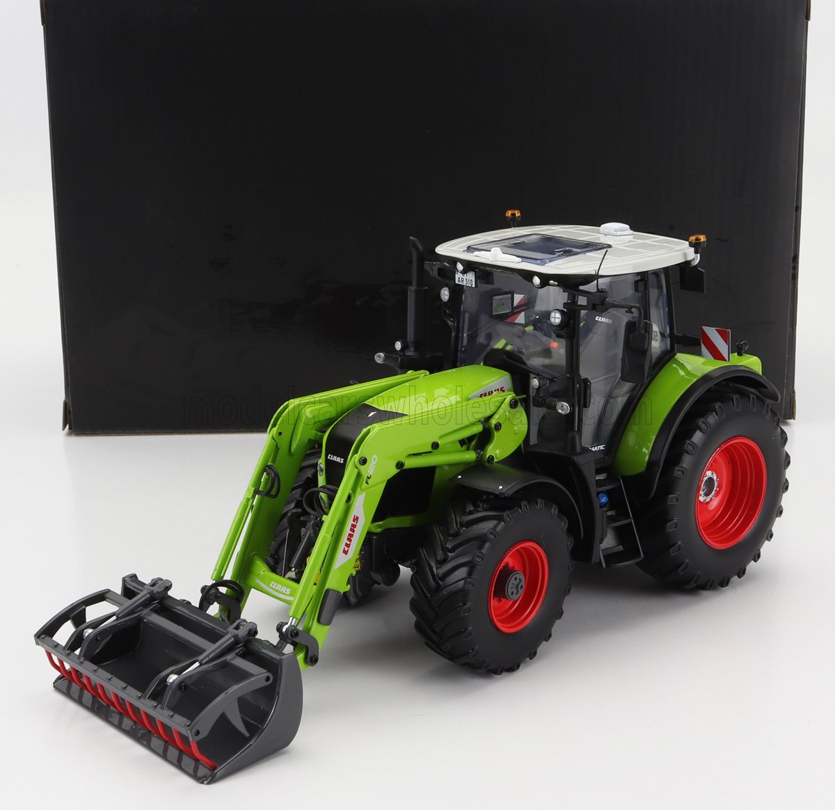 Claas Arion 510 with FU20 Front Scraper 2020 Light Green Universal Hobbies 1:32 scale model