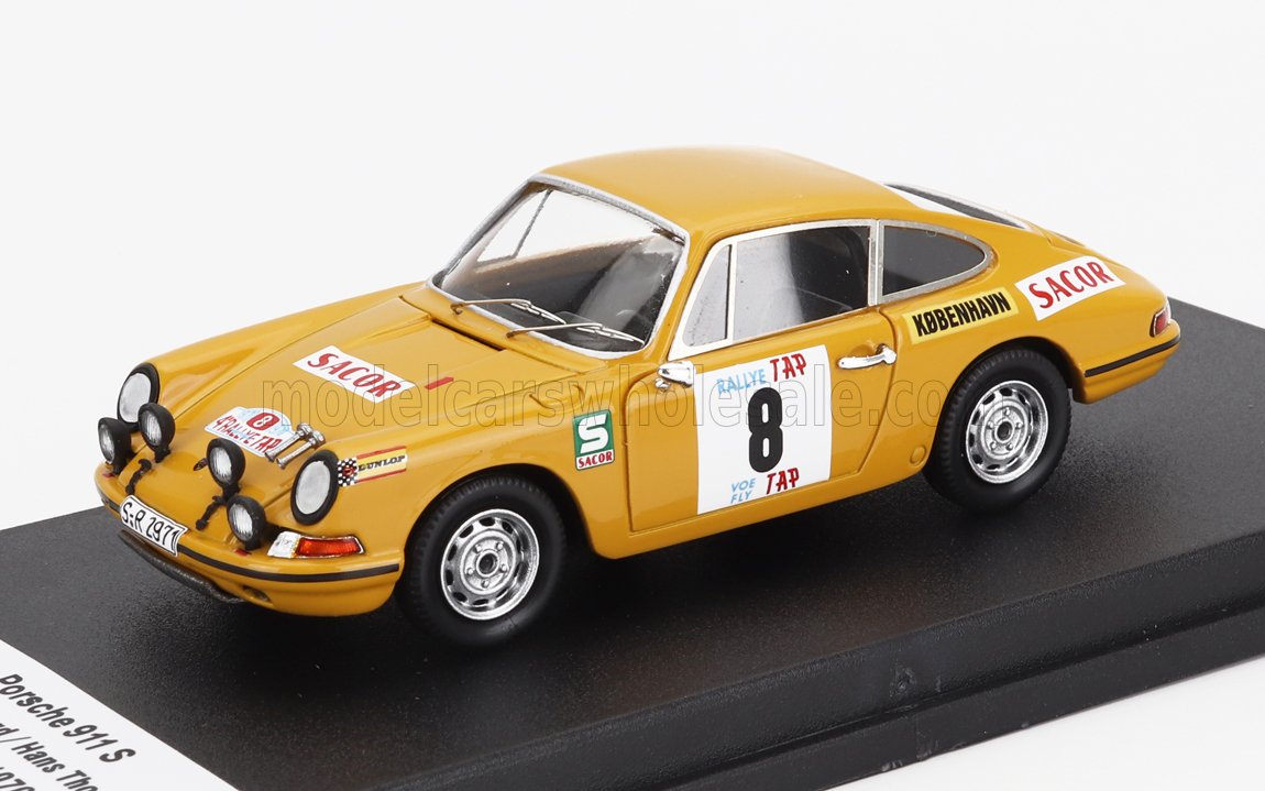 PORSCHE | 911S COUPE (night version) N 8 3rd RALLY TAP 1970 BJORN WALDEGAARD - HANS THORSZELIUS